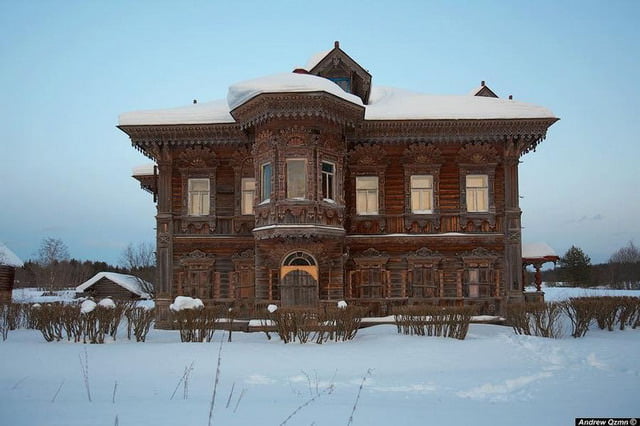 Case de lemn abandonate Rusia
