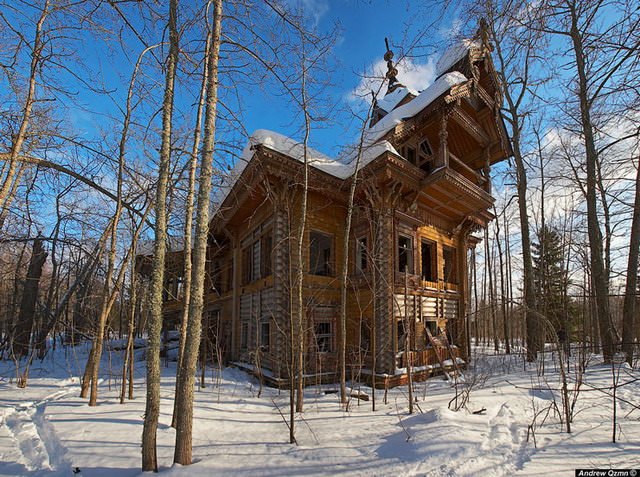 Case de lemn abandonate Rusia