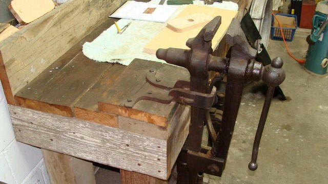 Menghina de lemn Menghina de lemn