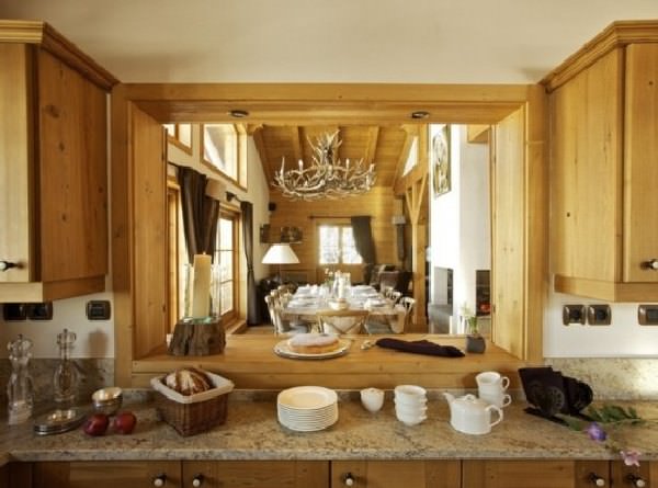 Cabana din lemn, casa de lemn, decor interior cu lemn