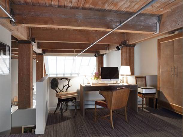 Apaertament de mansarda biroul din apartament american