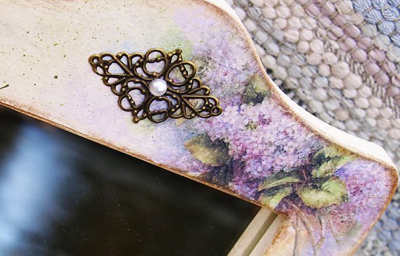 detaliu handmade mobila pictata