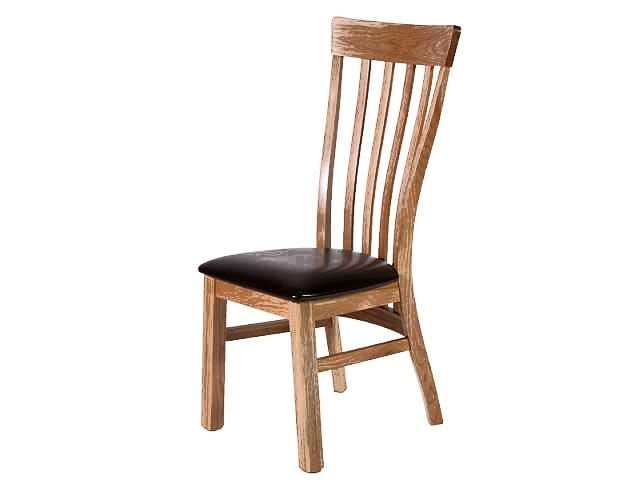 masa de living cu scaune din lemn masiv