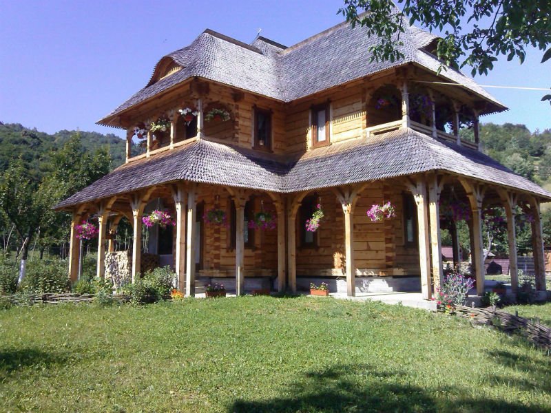 Maramuresul Istoric Casa De Lemn Din Ieud Constructie Traditionala
