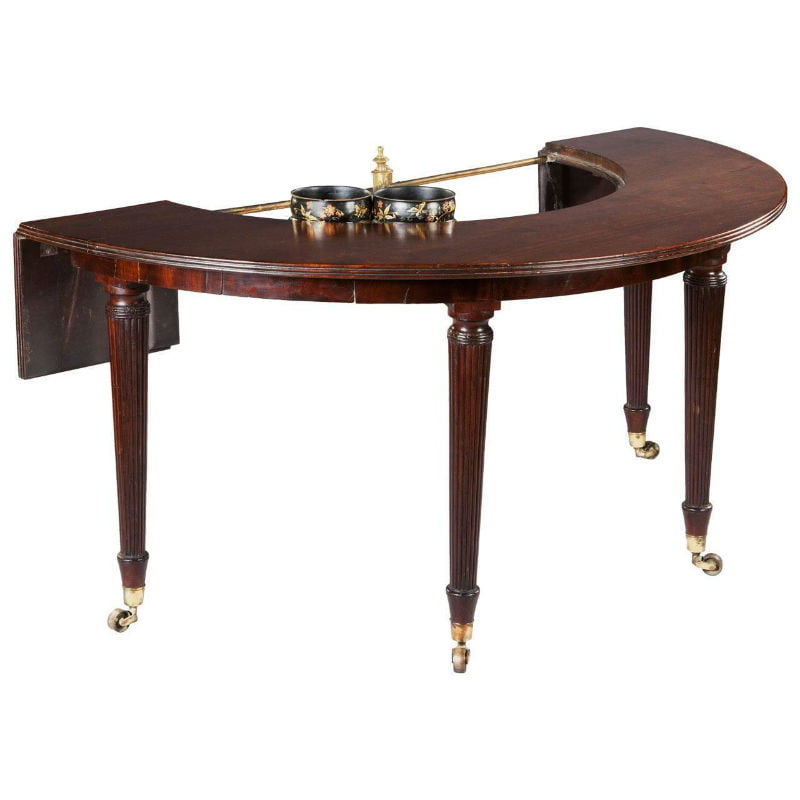 model britanic Hunt Table