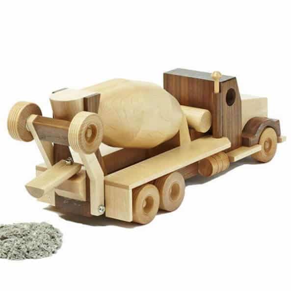 Utilaje din lemn miniaturizate - jucarii pentru copii ce vor deveni antreprenori 10 utilaje din lemn jucarii pentru copii
