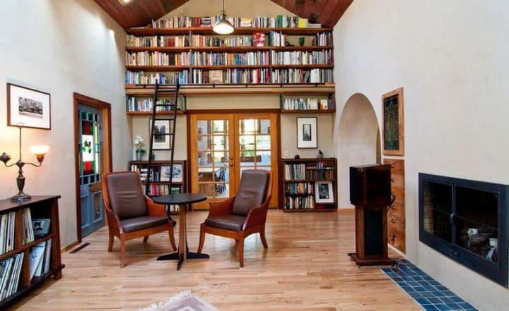 Biblioteca dintr-o casă - în sufragerie sau în birou? 1 biblioteca