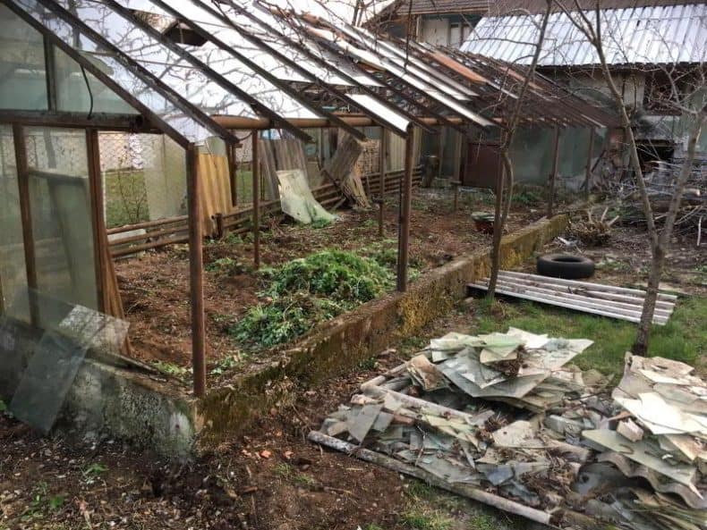Solar abandonat