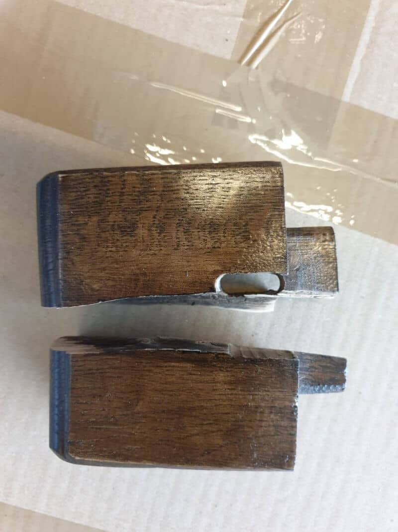 Alege 2 mese scurte din stejar masiv în loc de una mai lungă 5 defect de material si reparatie