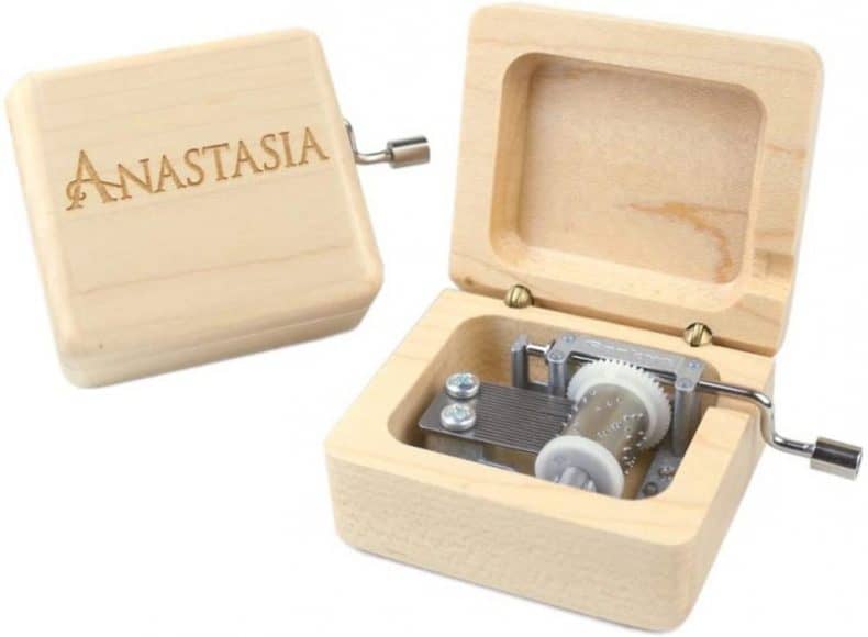 Music Box - cutie muzicala angrenată manual 4 Anastasia Music Box