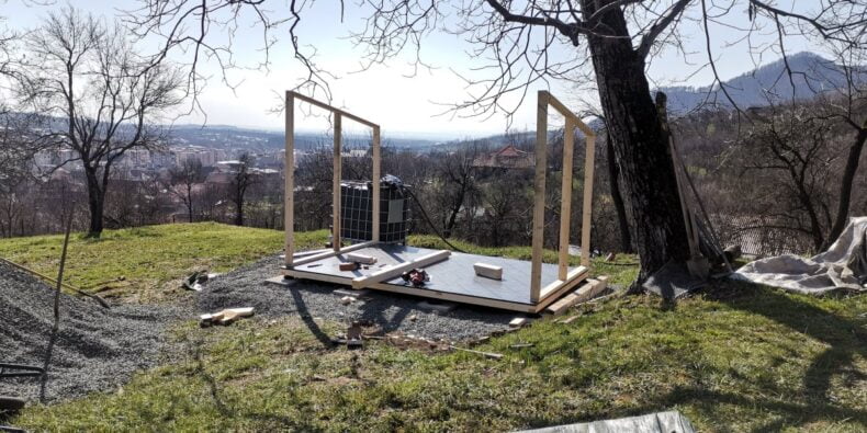 Magazie din lemn 9 mp - materiale, soluție tehnică, construiește în regie proprie 23 lateralele de la magazia din lemn