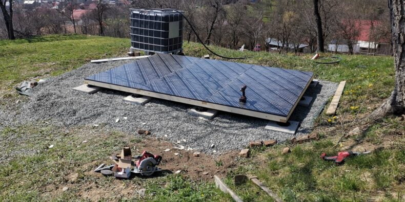 Magazie din lemn 9 mp - materiale, soluție tehnică, construiește în regie proprie 22 podeaua din Heco - 3 placi de TEGOa din Heco - 3 placi de TEGO